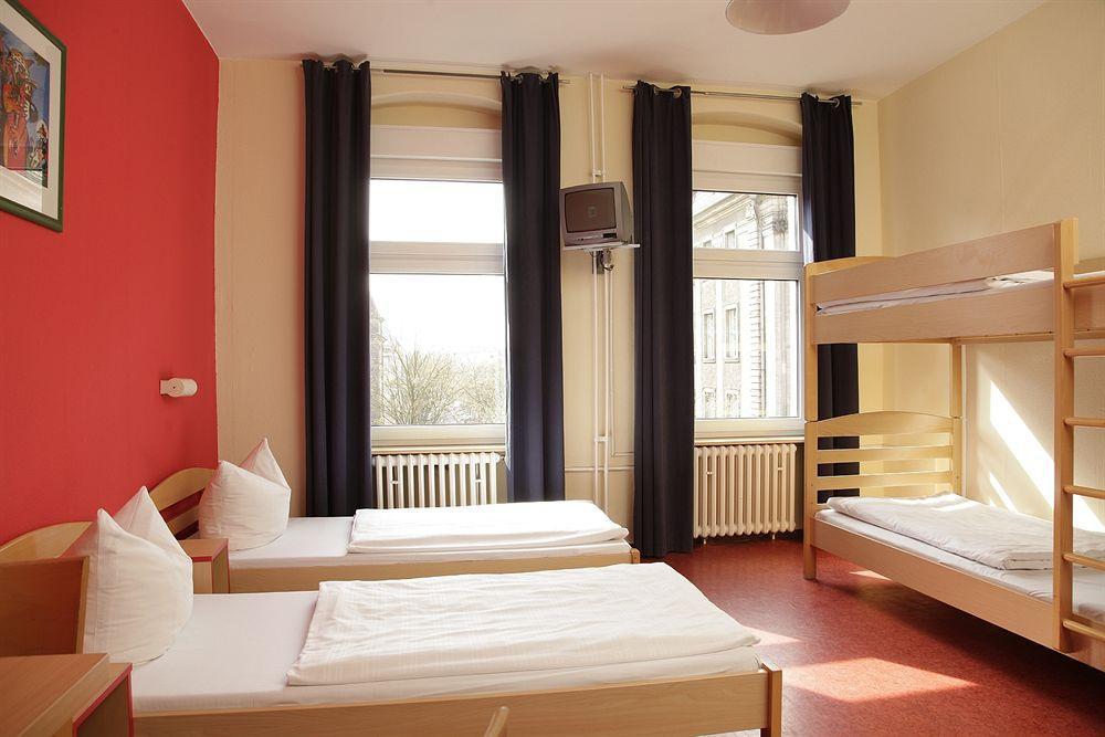 ברלין Acama Hotel & Hostel Schoeneberg מראה חיצוני תמונה
