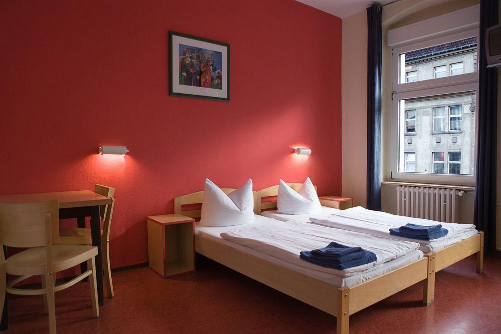 ברלין Acama Hotel & Hostel Schoeneberg מראה חיצוני תמונה