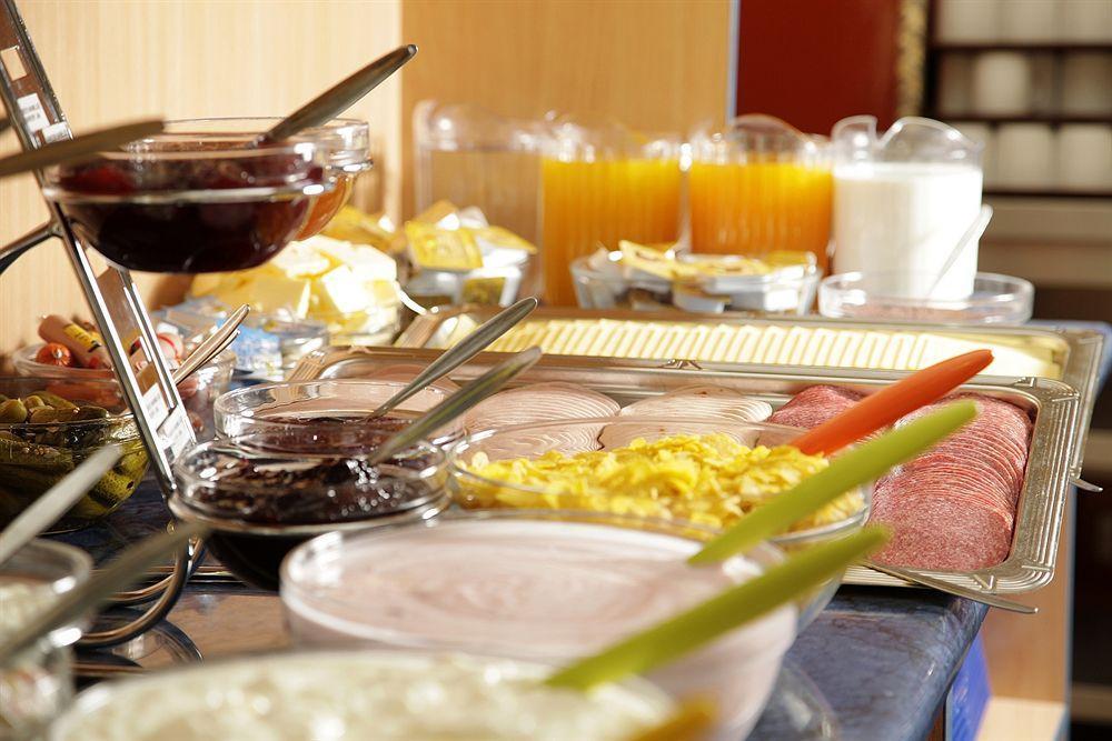 ברלין Acama Hotel & Hostel Schoeneberg מראה חיצוני תמונה