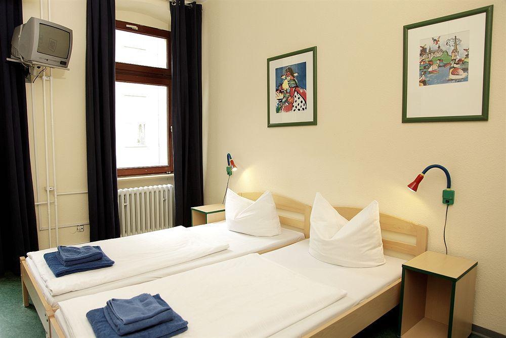 ברלין Acama Hotel & Hostel Schoeneberg מראה חיצוני תמונה