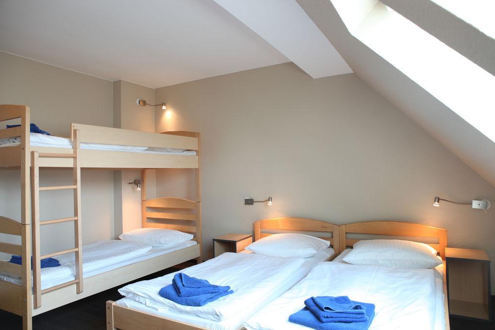 ברלין Acama Hotel & Hostel Schoeneberg מראה חיצוני תמונה