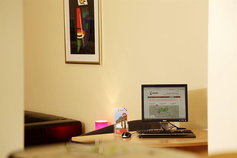ברלין Acama Hotel & Hostel Schoeneberg מראה חיצוני תמונה
